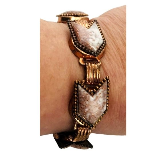 Vintage Copper Link Bracelet with White Chevron or Arrow Shaped Aventurine Cabs - Picture 1 of 8